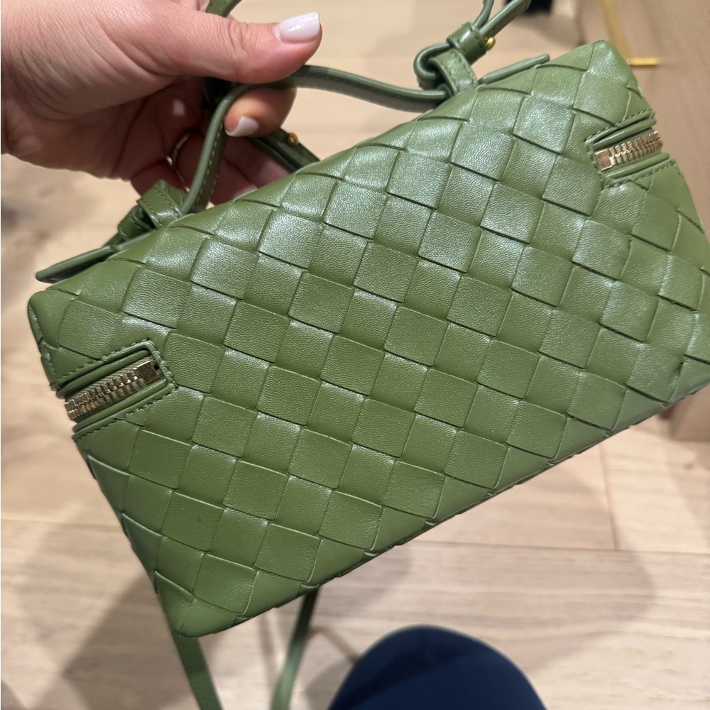 Bottega Veneta bang bang vanity Olive Woven Crossbody Bag - Picture 7 of 11